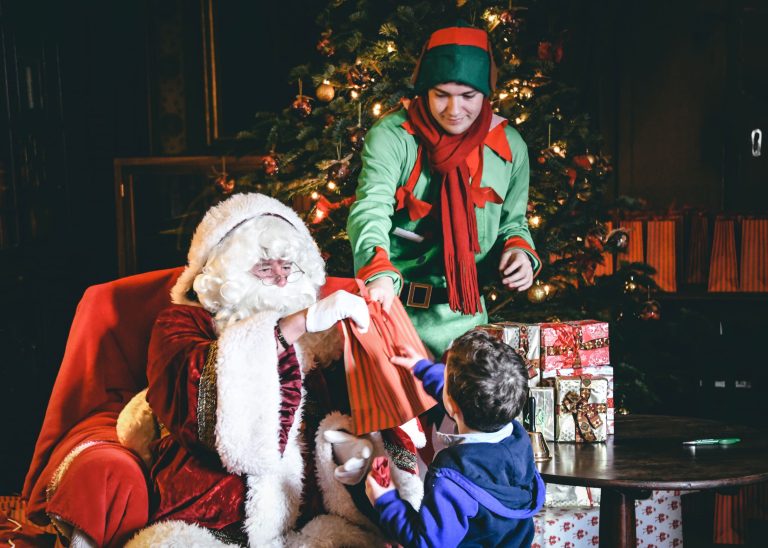 – Christmas at Strokestown  – ‘The Victorian Christmas Experience’.